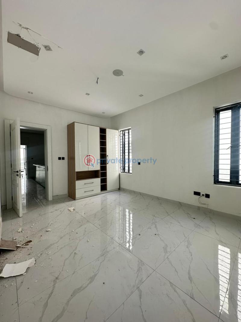 Elegantly built 6 bedroom fully detached duplex with bq - 9 6 bedroom Detached Duplex For Sale Lekki Phase 1 Lagos - 9