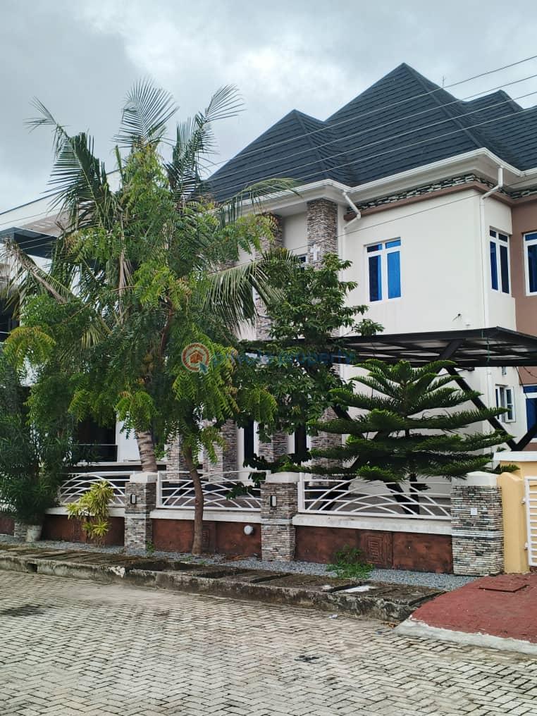 6 bedroom Detached Duplex For Sale Chaplin Court Estate, Beside New Ojaja Mall, Opposite Lekki Scheme 2 Gate, Ogombo Road, Abraham Adesanya Abraham Adesanya Ajah Lagos - 3