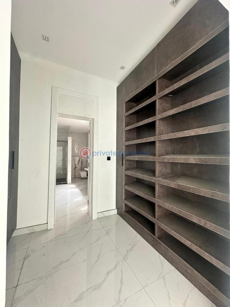 Elegantly built 6 bedroom fully detached duplex with bq - 7 6 bedroom Detached Duplex For Sale Lekki Phase 1 Lagos - 7