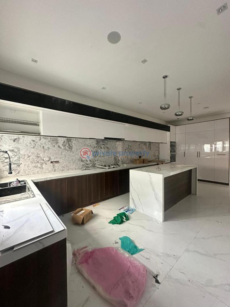 Elegantly built 6 bedroom fully detached duplex with bq - 5 6 bedroom Detached Duplex For Sale Lekki Phase 1 Lagos - 5