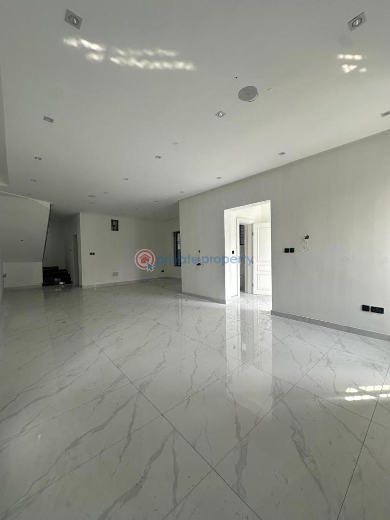 Elegantly built 6 bedroom fully detached duplex with bq - 13 6 bedroom Detached Duplex For Sale Lekki Phase 1 Lagos - 13