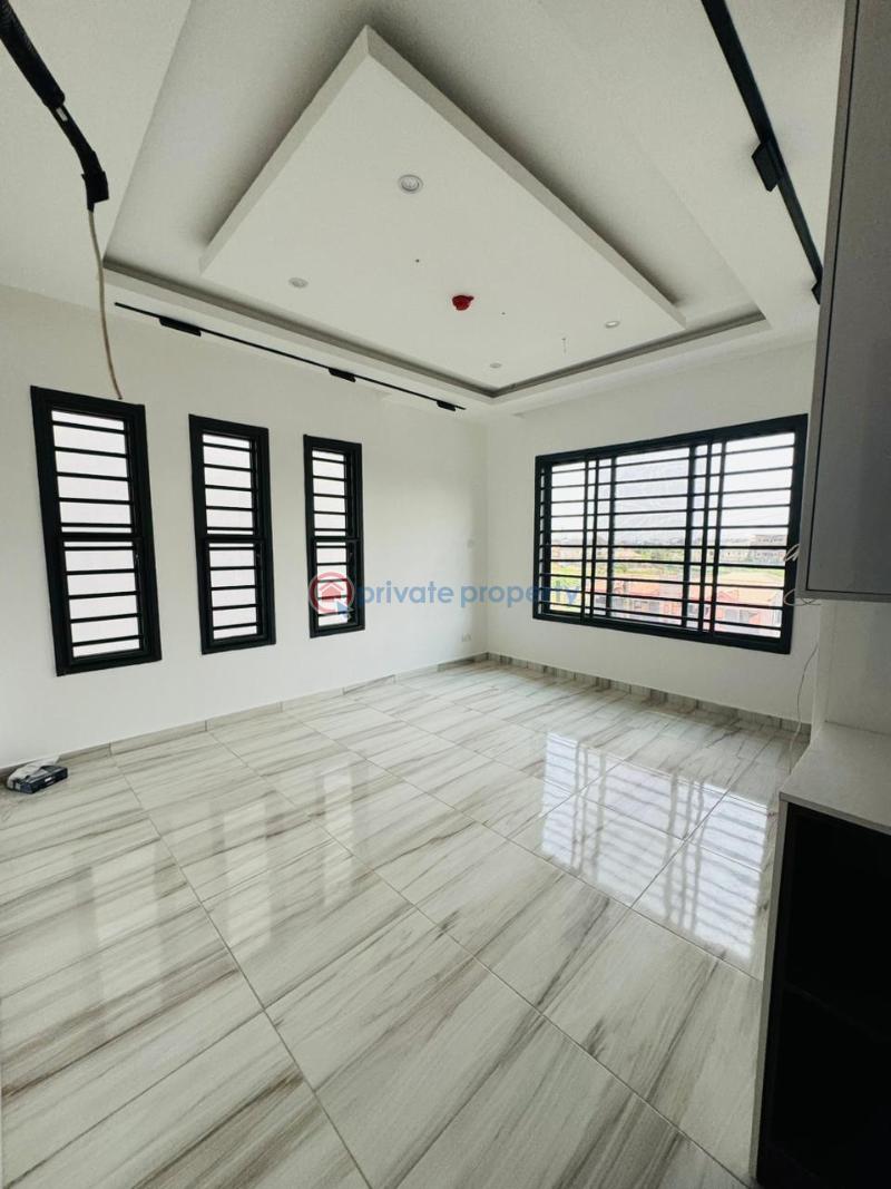 4 bedroom Semi detached Duplex For Sale A Semi Detached Duplex With A Rooftop Terrace In A Well Secured And Serene Environment Ogudu GRA Lagos - 8