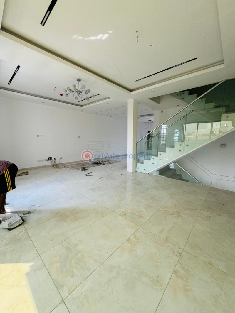 4 bedroom Semi detached Duplex For Sale A Semi Detached Duplex With A Rooftop Terrace In A Well Secured And Serene Environment Ogudu GRA Lagos - 4