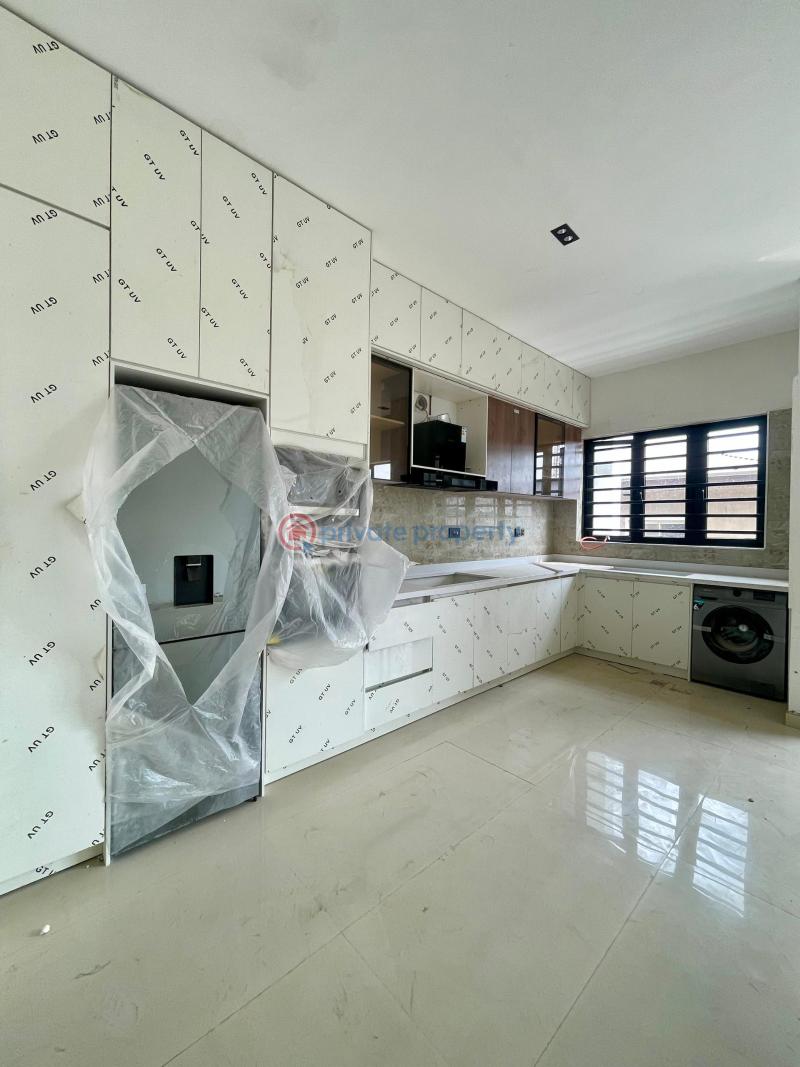 2 bedroom Block Of Flats For Sale Lekki Phase 1 Lagos - 4