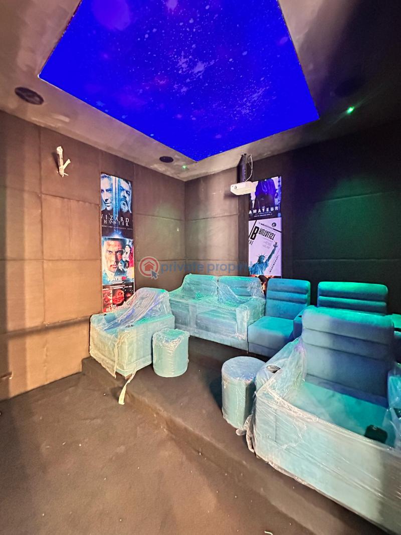 5 bedroom Detached Duplex For Sale Chevron Lekki Lagos - 8