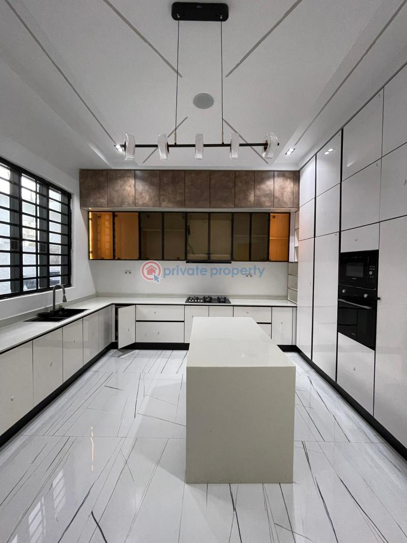 5 bedroom Detached Duplex For Sale Chevron Drive Lekki Lagos - 2