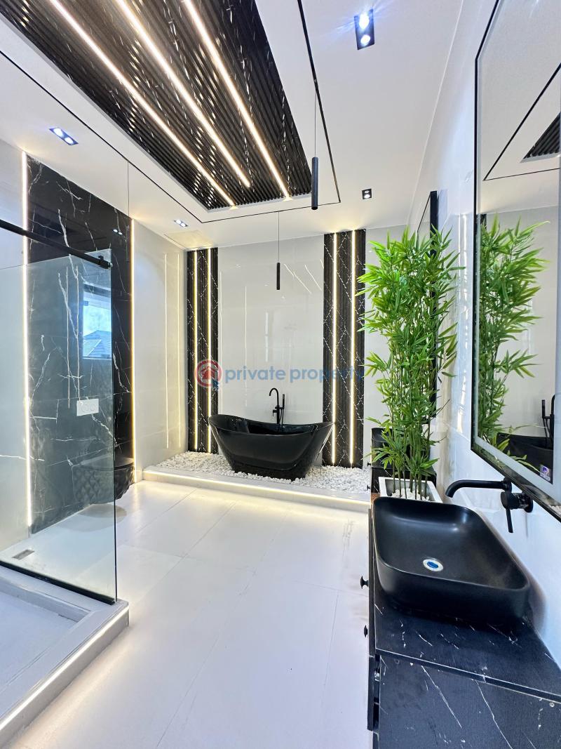 5 bedroom Detached Duplex For Sale Chevron Lekki Lagos - 5