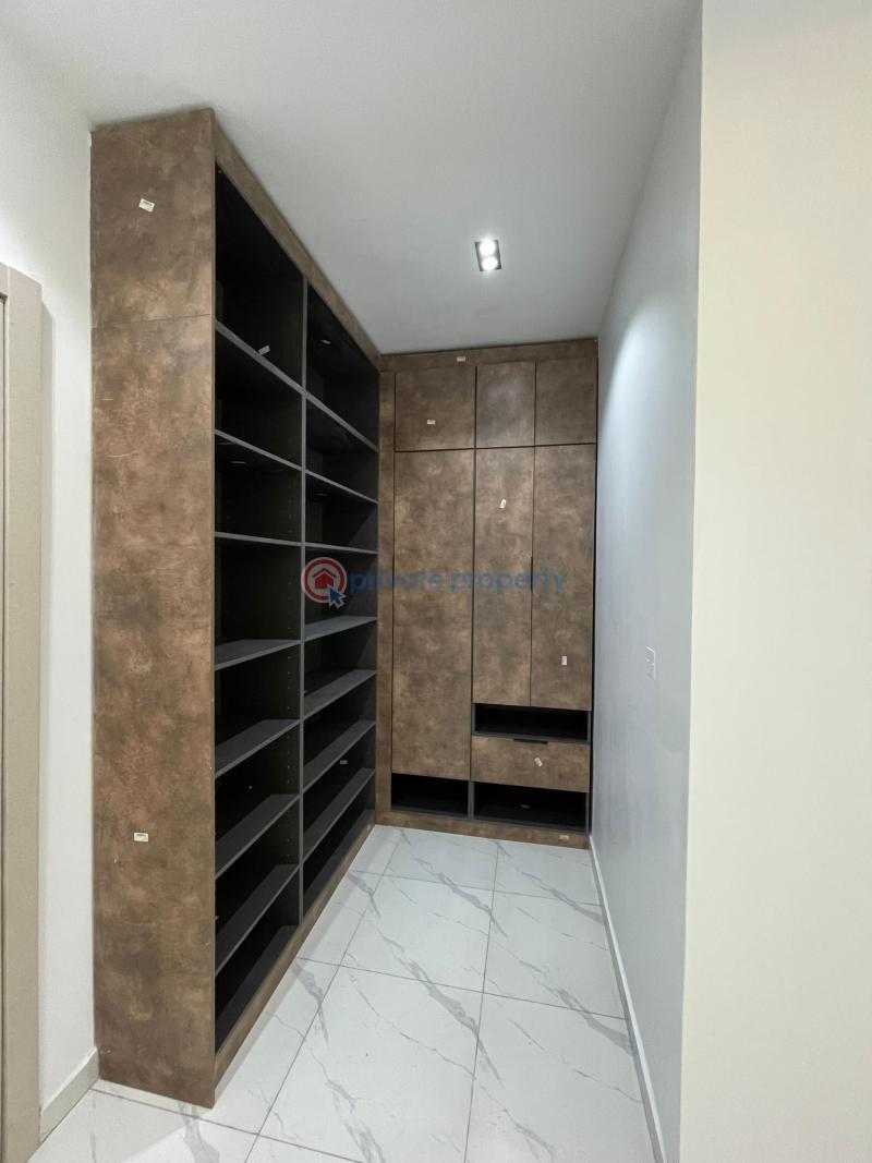 5 bedroom Detached Duplex For Sale Chevron Drive Lekki Lagos - 5