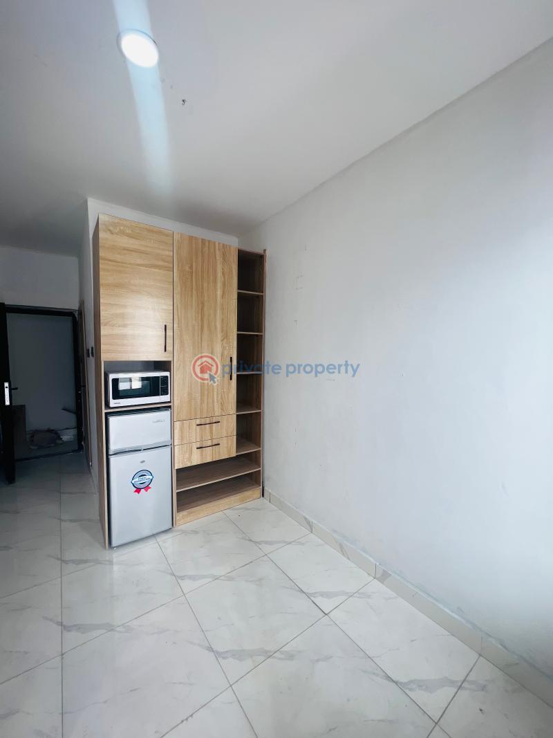 Elegantly finished 2 bedroom smart apartment with fitted bq, elevator, concierge, swimming pool & gym - 22 2 bedroom Block Of Flats For Sale Lekki Phase 1 Lagos - 22