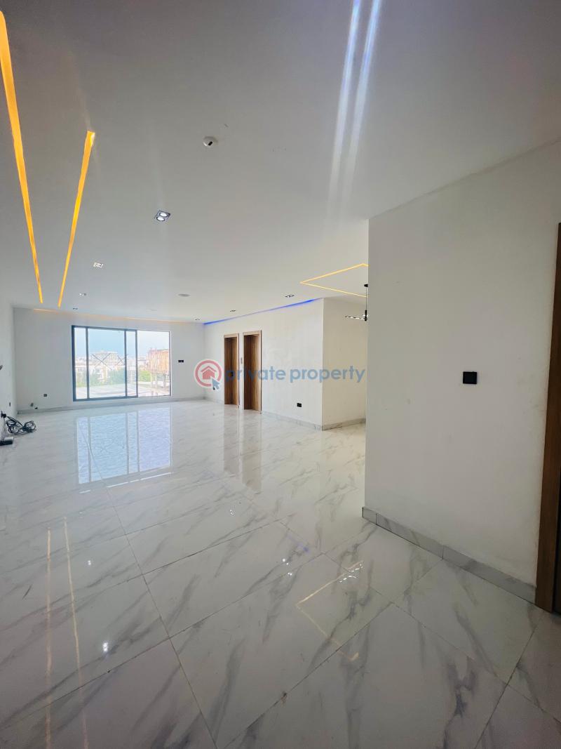 Elegantly finished 2 bedroom smart apartment with fitted bq, elevator, concierge, swimming pool & gym - 21 2 bedroom Block Of Flats For Sale Lekki Phase 1 Lagos - 21