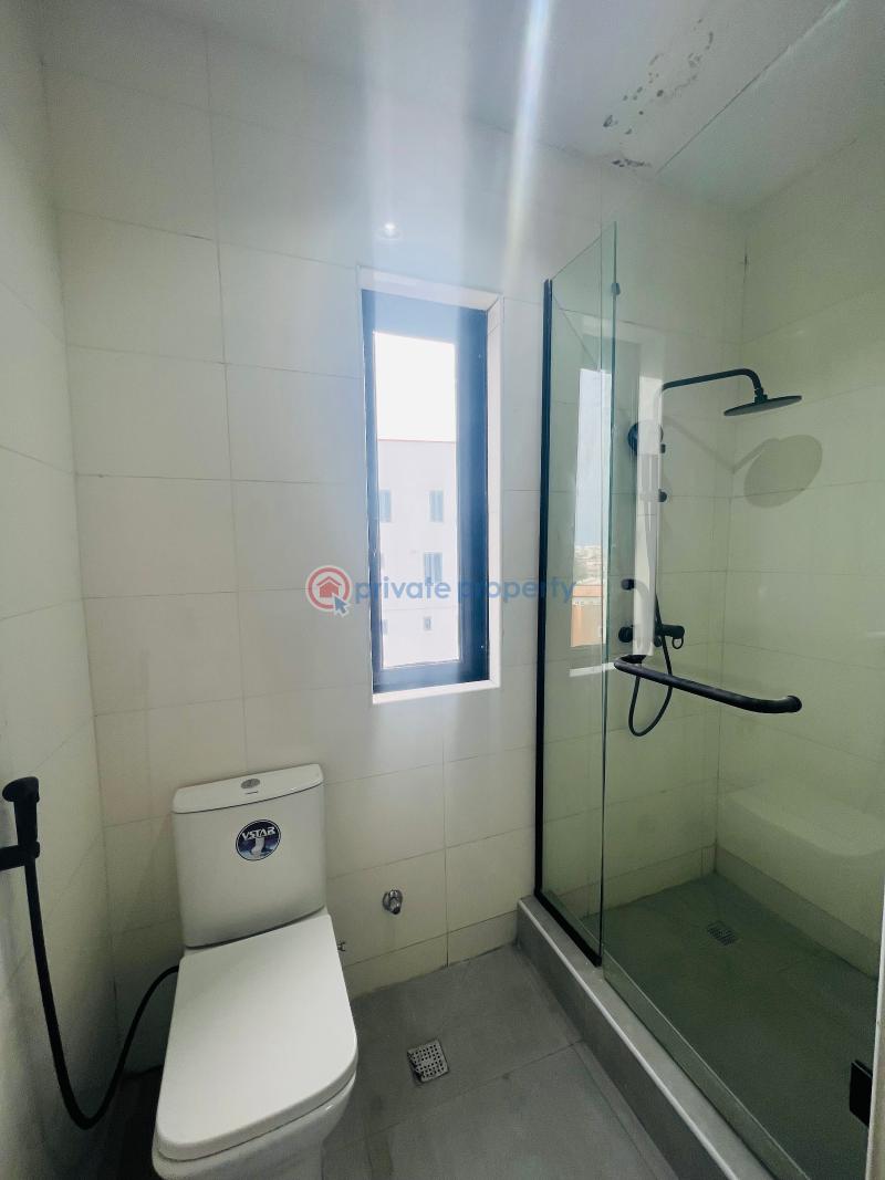 Elegantly finished 2 bedroom smart apartment with fitted bq, elevator, concierge, swimming pool & gym - 20 2 bedroom Block Of Flats For Sale Lekki Phase 1 Lagos - 20