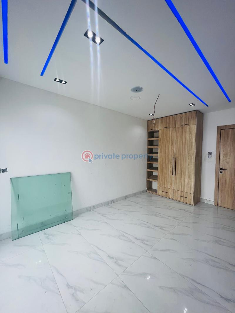 Elegantly finished 2 bedroom smart apartment with fitted bq, elevator, concierge, swimming pool & gym - 18 2 bedroom Block Of Flats For Sale Lekki Phase 1 Lagos - 18