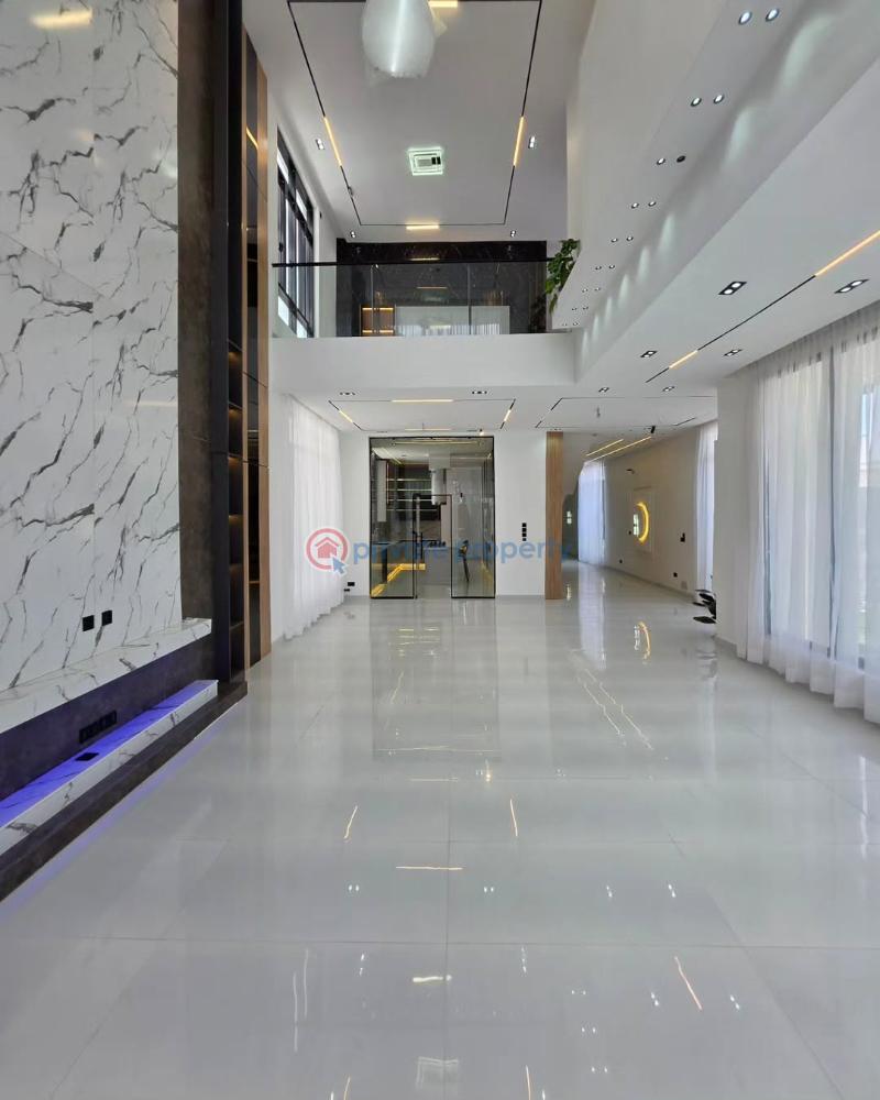 5 bedroom Detached Duplex For Sale Chevron Drive Lekki Lagos - 2