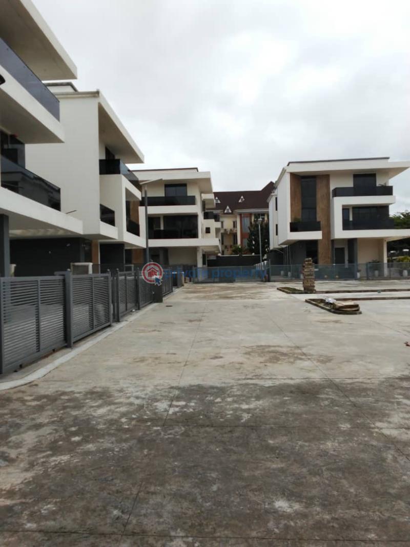 6 bedroom Detached Duplex For Sale Guzape Abuja Phase 1  - 3