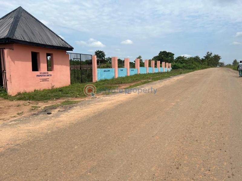 Residential Land For Sale Holland Park Estate Alaba Moniya Directly Facing Express Challenge Ibadan Oyo - 1