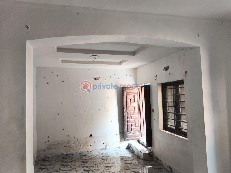 2 bedroom Flat & Apartment For Rent Diamond Estate Umuguma Worldbank Owerri Imo - 12