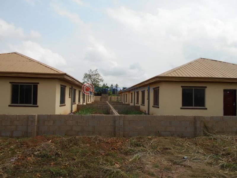 2 bedroom Block Of Flats For Sale Lufa Town After Redeern Camp , Ibadan Expressway Sagamu Ogun - 9
