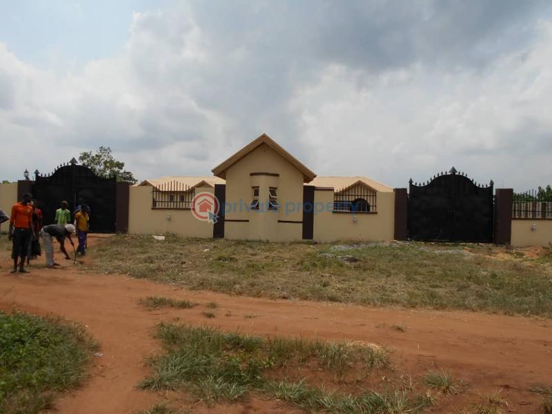 2 bedroom Block Of Flats For Sale Lufa Town After Redeern Camp , Ibadan Expressway Sagamu Ogun - 4