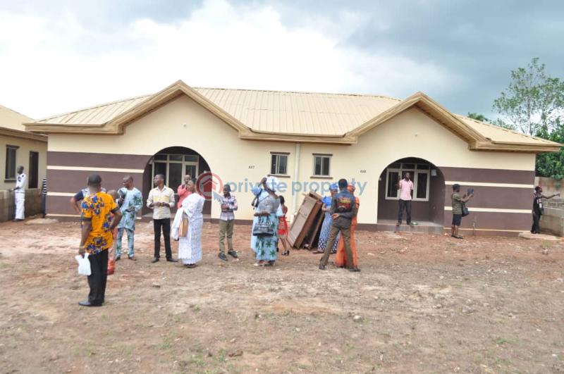 2 bedroom Block Of Flats For Sale Lufa Town After Redeern Camp , Ibadan Expressway Sagamu Ogun - 6