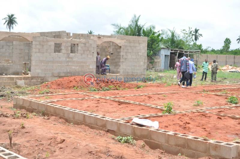 2 bedroom Block Of Flats For Sale Lufa Town After Redeern Camp , Ibadan Expressway Sagamu Ogun - 10