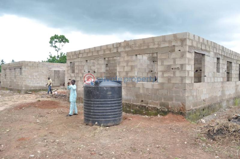 2 bedroom Block Of Flats For Sale Lufa Town After Redeern Camp , Ibadan Expressway Sagamu Ogun - 11