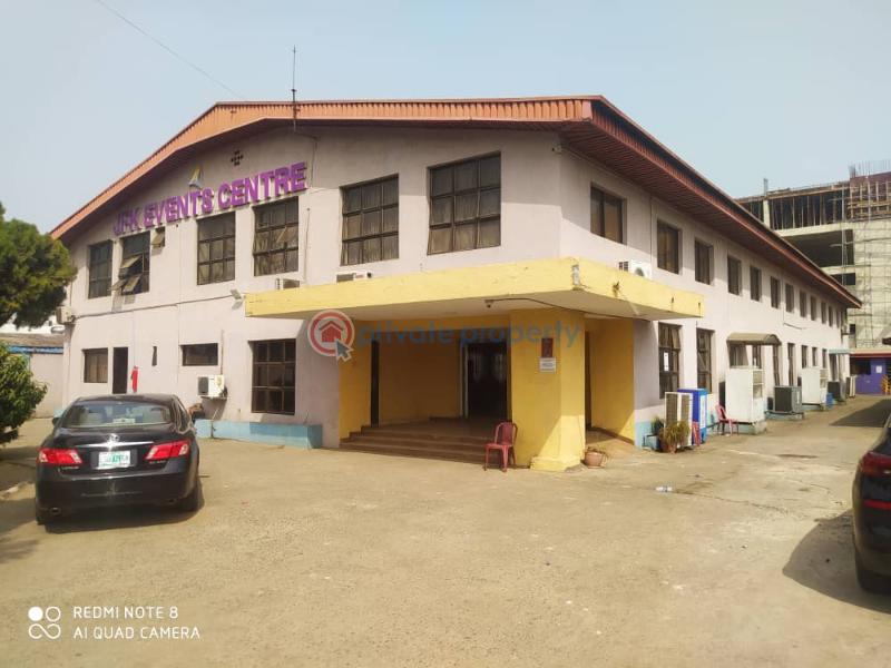Event place of 1,400sqm at ikeja - 4 10 bedroom Event Hall For Sale Cbd Agidingbi Ikeja Ikeja  Lagos - 4