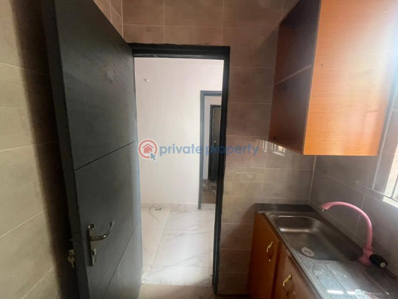 2 bedroom Block Of Flats For Rent Olowora Magodo Kosofe/Ikosi Lagos - 4