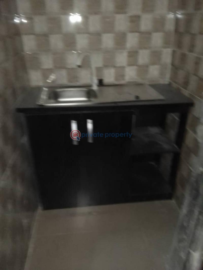 1 bedroom Mini Flat For Rent Estate Osapa London Lekki Lagos - 5