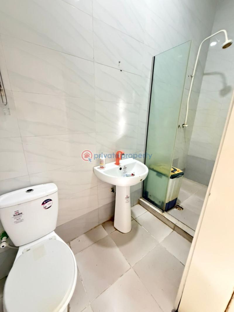 1 bedroom Mini Flat For Rent Osapa London Lekki Lagos - 3