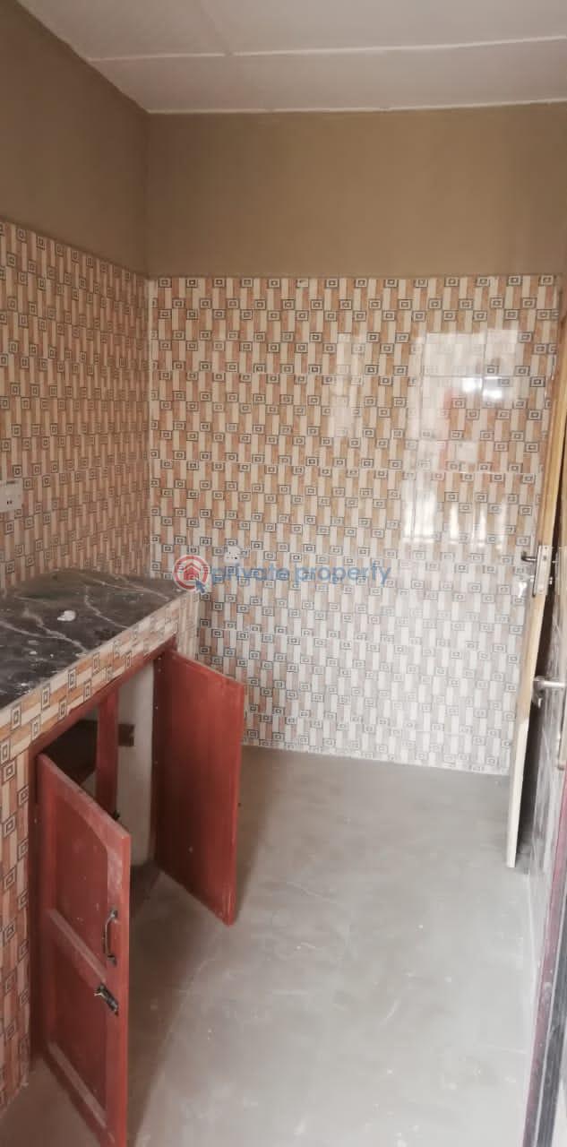 For rent 1 bedroom Self Contain Liberty Academy Road Ibadan Oyo (PID 9PAHXF) Private