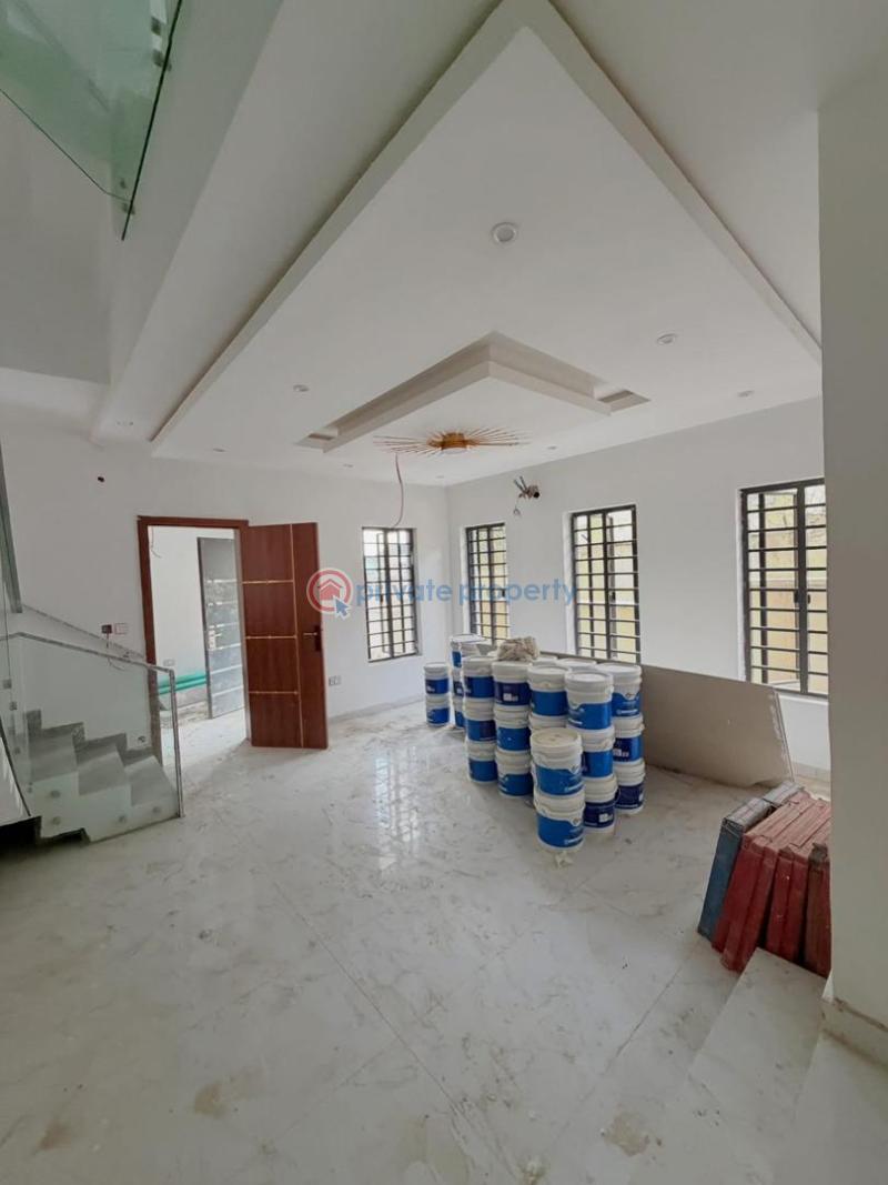 5 bedroom Detached Duplex For Sale Omole Phase 1 Ikeja Lagos - 4