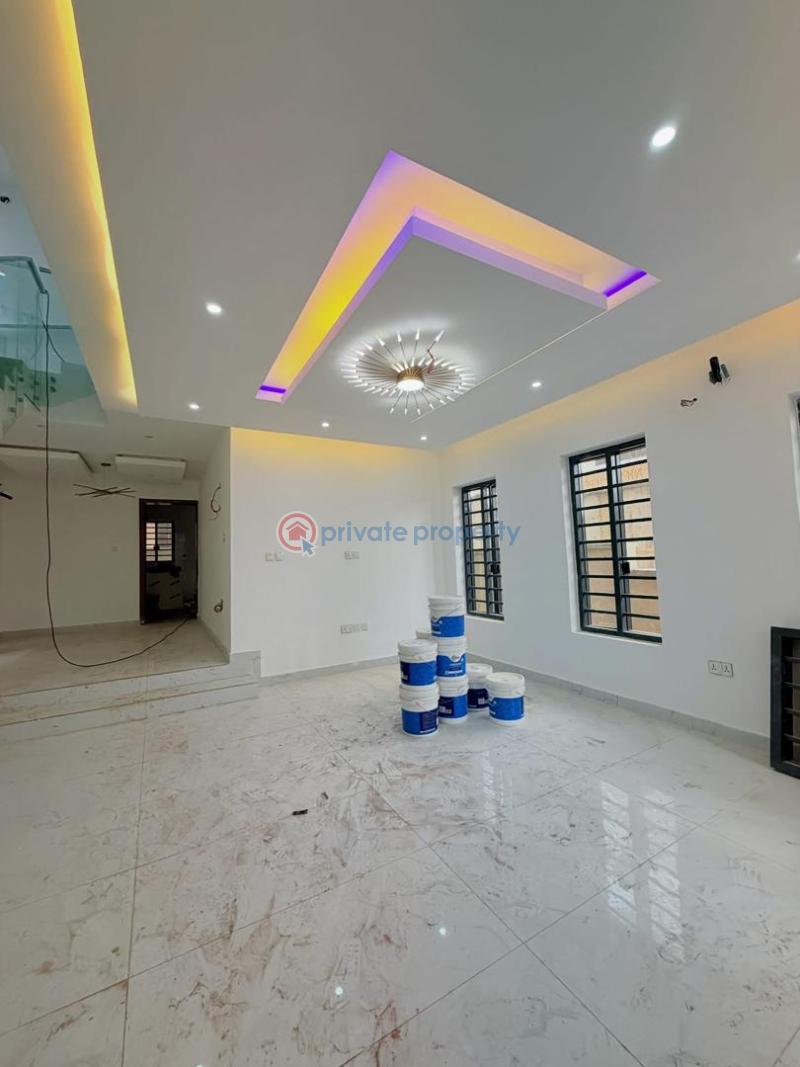 5 bedroom Detached Duplex For Sale Omole Phase 1 Ikeja Lagos - 3
