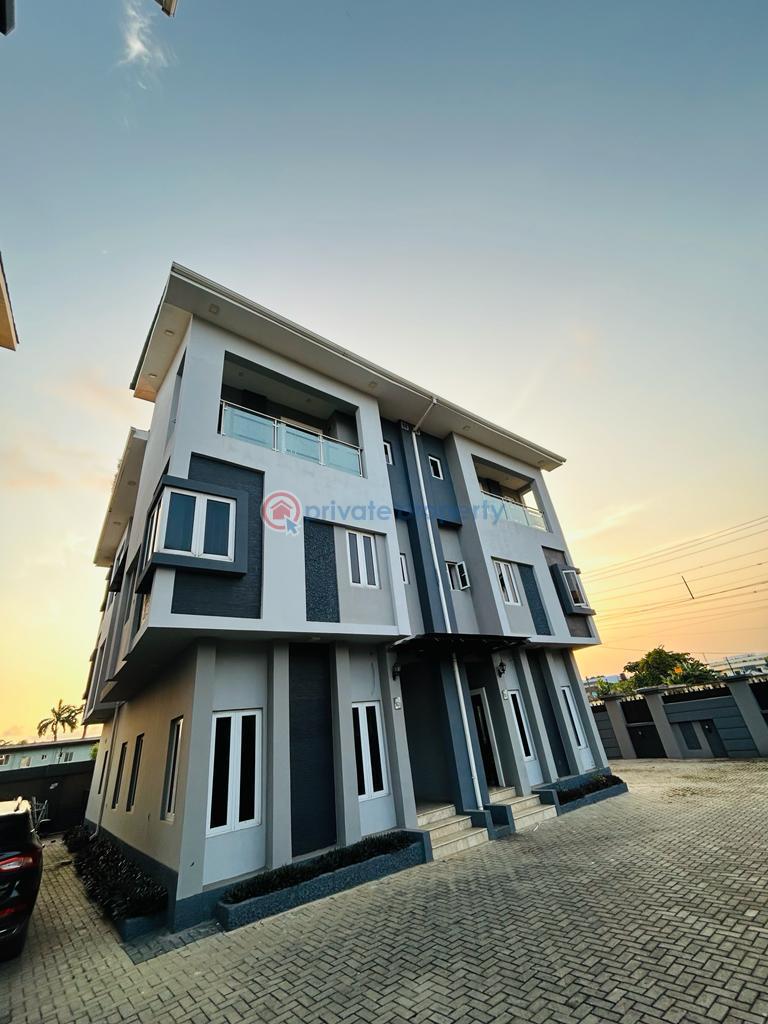 Excellently built 4 bedroom semi detached duplex with bq - 1 4 bedroom Semi detached Duplex For Sale Ikeja GRA Lagos - 1