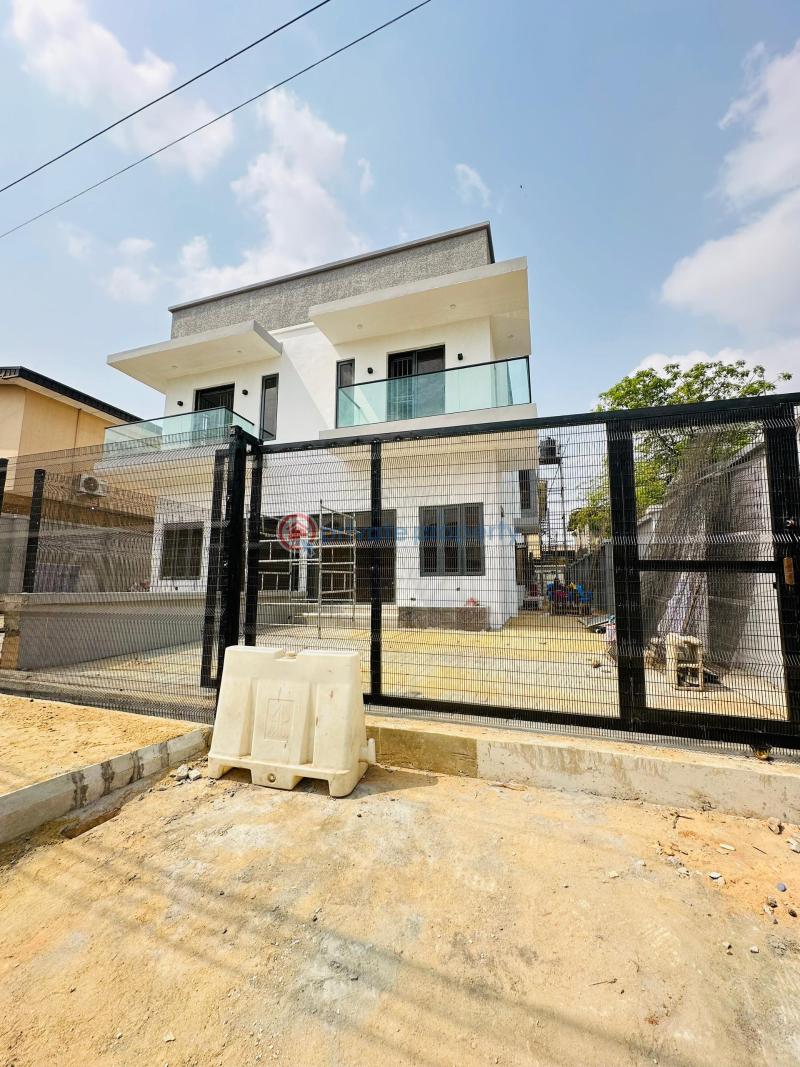 4 bedroom Semi detached Duplex For Sale Anthony Village Maryland Lagos - 0