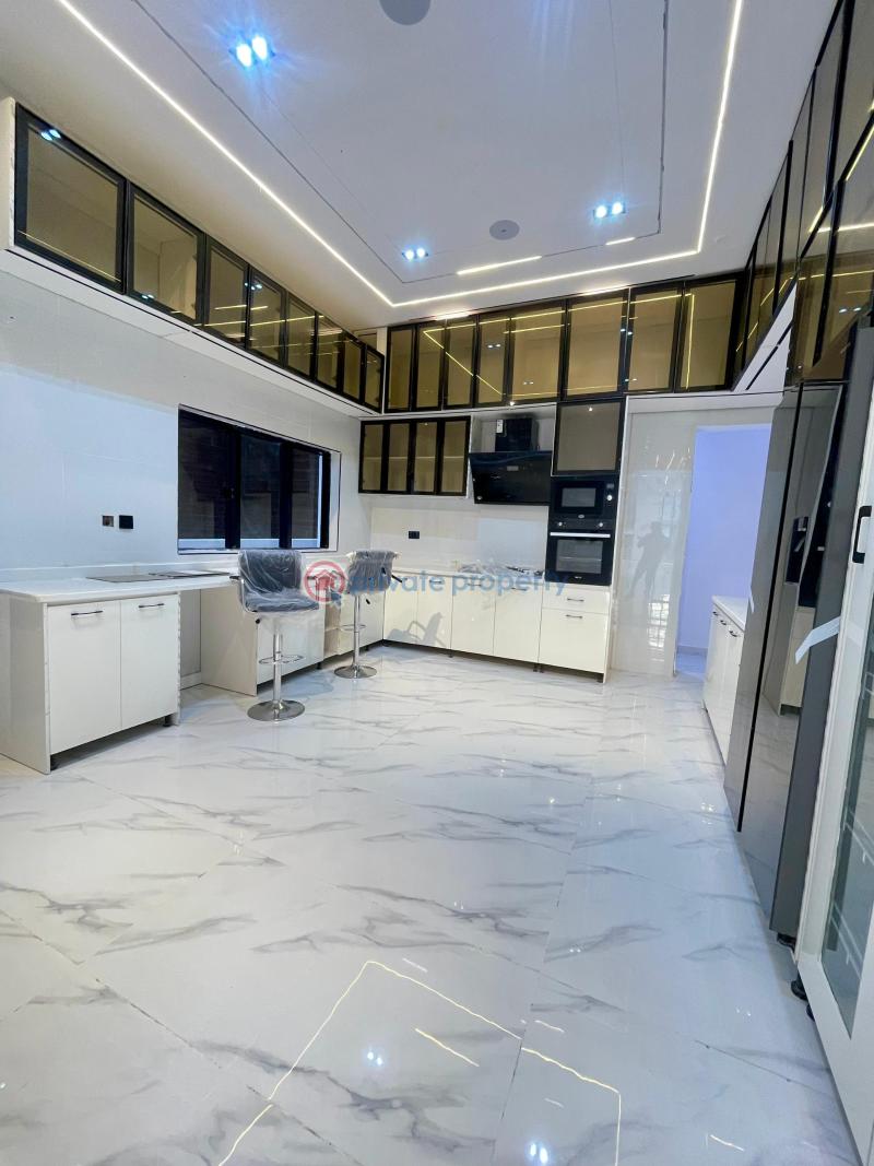 5 bedroom Detached Duplex For Sale Chevron Drive Lekki Lagos - 7