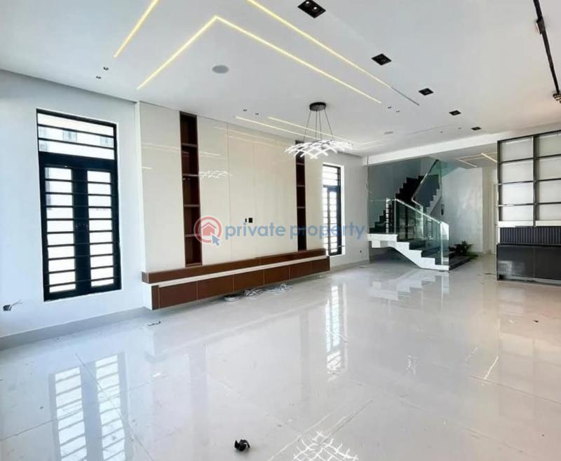 Exceptionally finished 5 bedroom fully detached duplex with bq - 13 5 bedroom Detached Duplex For Rent Lekki Phase 1 Lagos - 13
