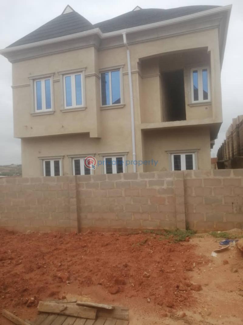4 bedroom Detached Duplex For Sale Simawa Road Ogun Ogun area 