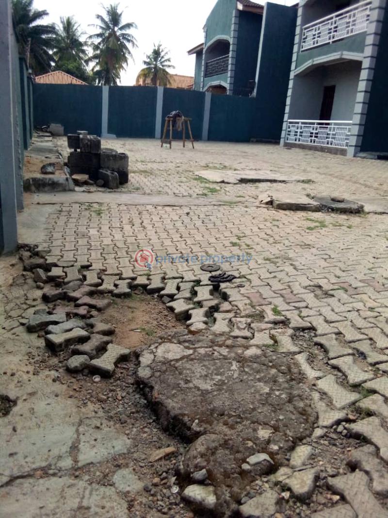 House For Rent Along Federal Secretariat, By Custom Office, Agodi Gra.** Ibadan Oyo - 3