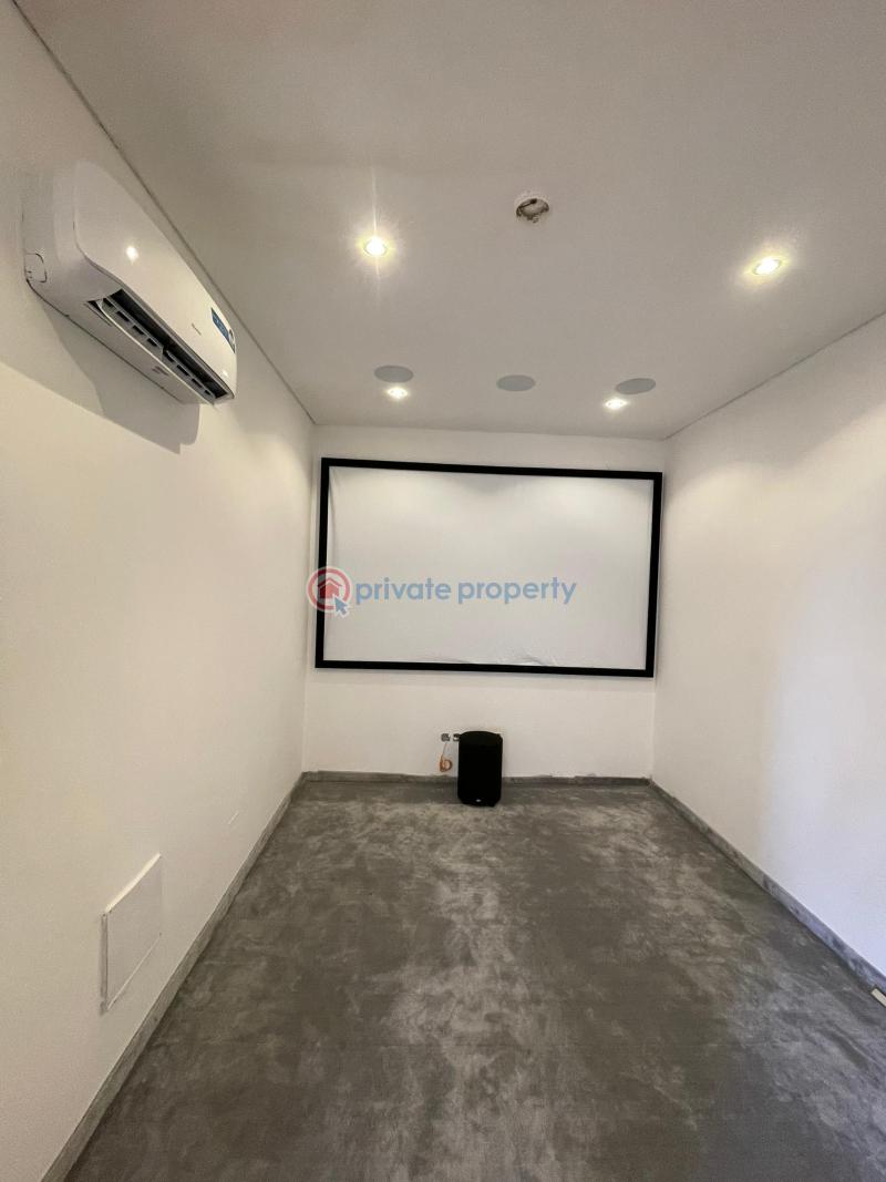 Exclusive 4 bedroom fully detached duplex - 6 4 bedroom Detached Duplex For Sale Osapa Lekki Lagos - 6