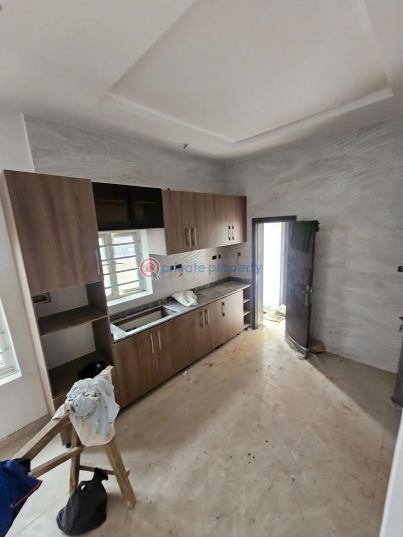 4 bedroom Semi detached Duplex For Sale Maryland Secured Estate Mende Maryland Lagos - 5