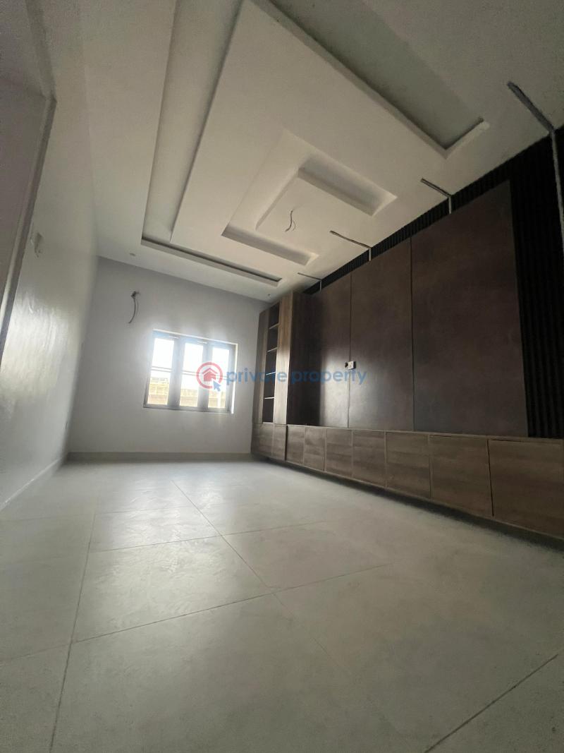 4 bedroom Semi detached Duplex For Sale Omole Phase 1 Berger Ojodu Lagos - 5