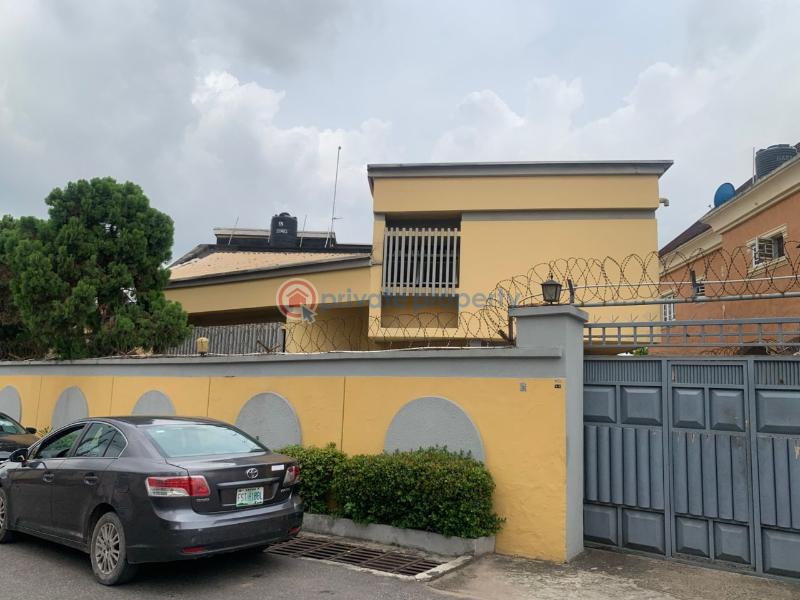 Exclusive 5bedroom house in a decent location - 1 5 bedroom House For Sale Allen Avenue Ikeja Lagos - 1
