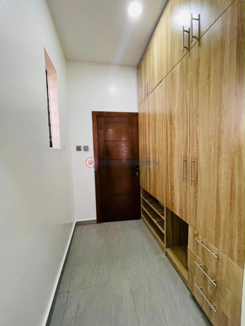 6 bedroom Detached Duplex For Sale Magodo GRA Phase 2 Kosofe/Ikosi Lagos - 8