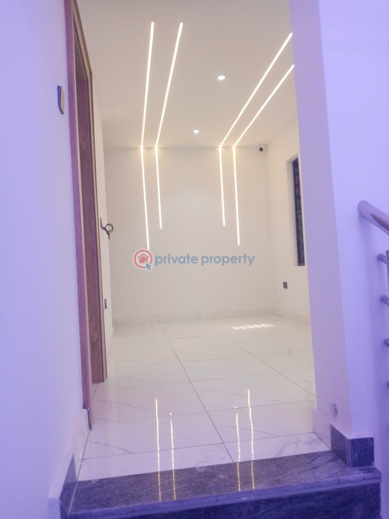 Exclusive finished 3 bedroom fully detached duplex with a room self contain bq - 19 3 bedroom Detached Duplex For Sale Taodak Estate, Kunle Ismail Street Off Yetunde Brown Street Ifako Gbagada Lagos - 19