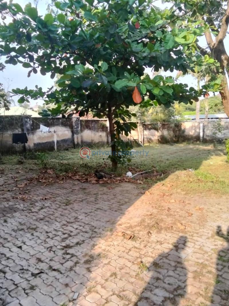 4 bedroom Detached Duplex For Sale Gaduwa Housing Estate Gaduwa Abuja Phase 2  - 3