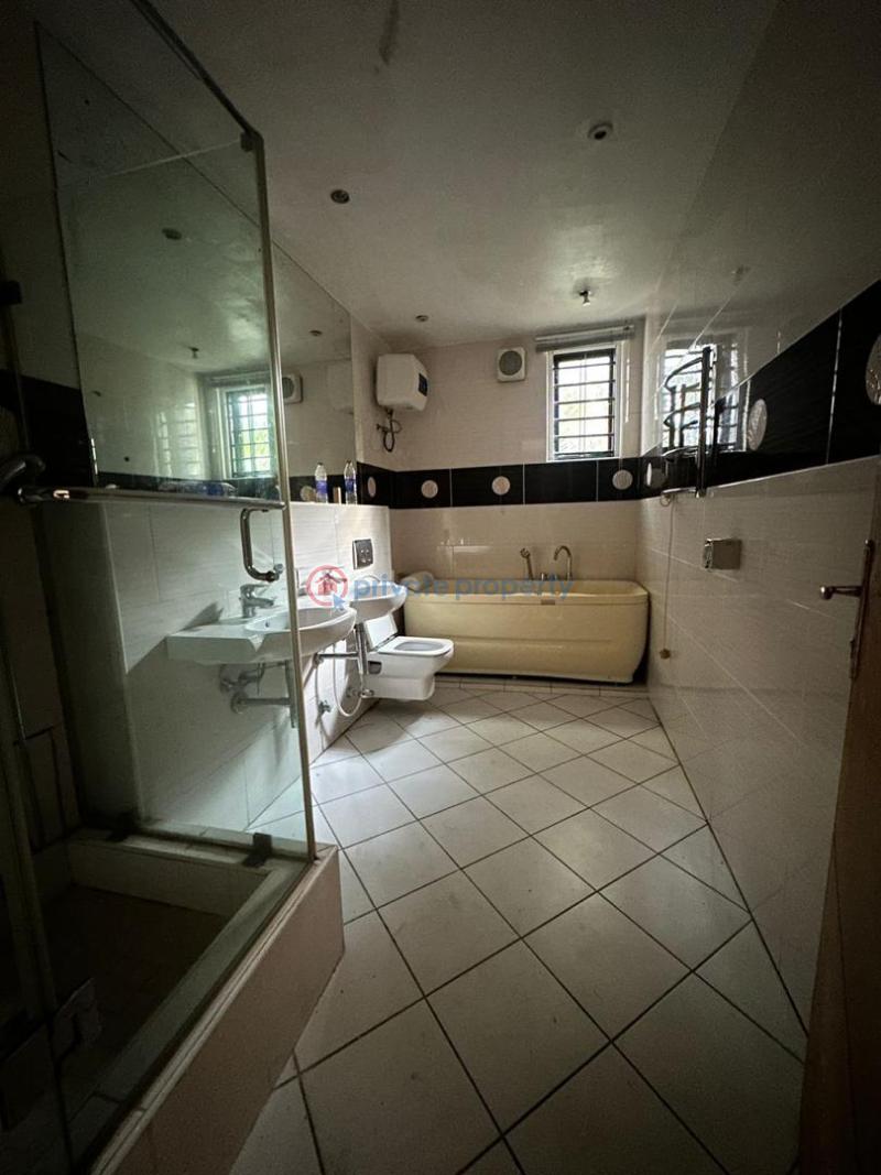 2 bedroom Block Of Flats For Rent Banana Island Ikoyi Lagos - 2