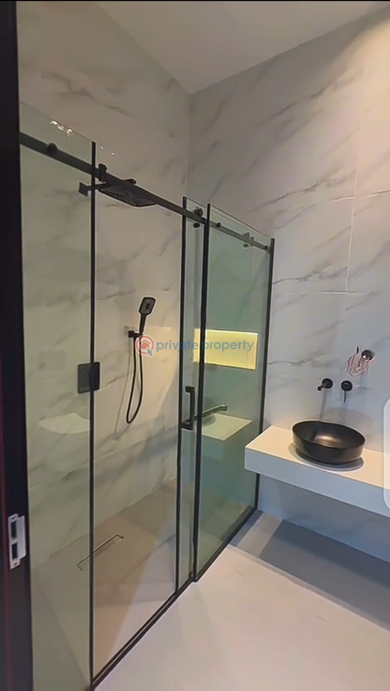 4 bedroom Penthouse For Sale Wuye Abuja Phase 2  - 4