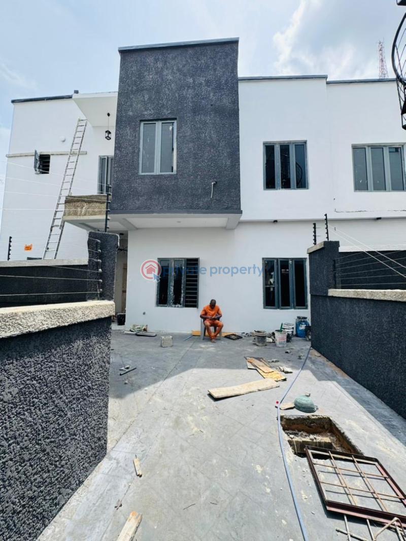 4 bedroom Detached Duplex For Sale Omole Phase 1 Ojodu Lagos - 0