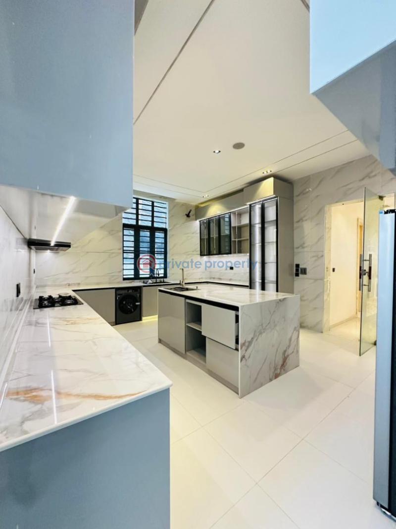 5 bedroom Detached Duplex For Sale Chevron Drive Lekki Lagos - 3