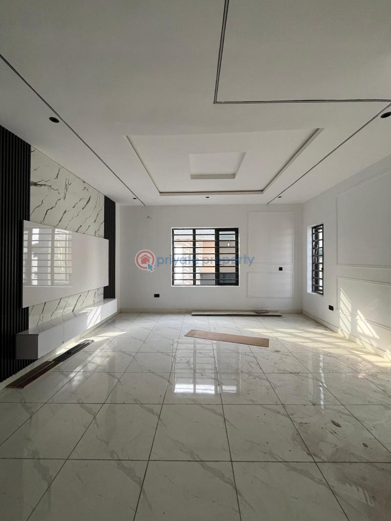 5 bedroom Detached Duplex For Sale Omole Phase 1 Ikeja Lagos - 3